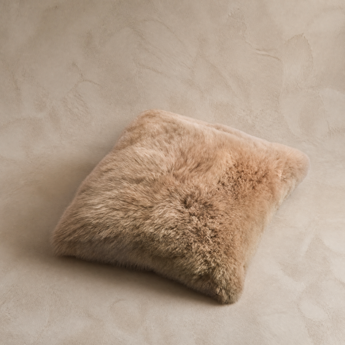 Taupe baby alpaca fur cushion – Alpaca Gold Standard