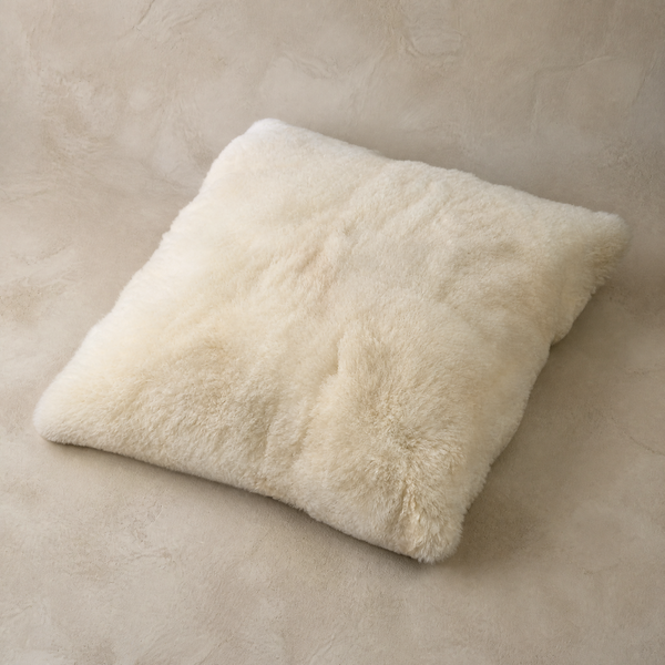 Ivory white baby alpaca fur cushion – Alpaca Gold Standard